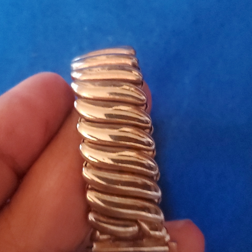Cameo Bracelet - Picture 4 of 6